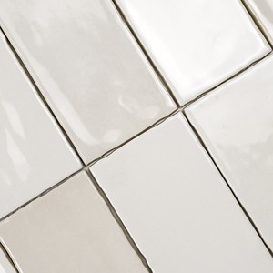 Piastrelle in Ceramica Lucida Hydra Ivory 7,5 X 30 Cm con Bordi Irregolari, Spessore 9 Mm - Product Image 5