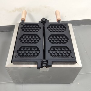 Commercial Honeycomb <b>Waffle</b> <b>Maker</b> FQ-1108 Three Layer With Timer For Catering Equipment - Product Image 4