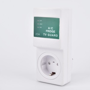 Protector de Voltaje Estilo Europeo 20A con Protección Contra Sobretensiones para Aire Acondicionado, Refrigerador y Televisor - Product Image 1