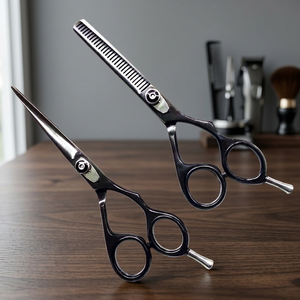 Ciseaux professionnels pour la coupe des cheveux, en acier inoxydable japonais J2, lames aiguisées et légères, pour droitiers, manche long, usage en salon - Product Image 1