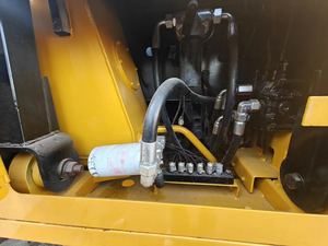 Bulldozer sur chenilles d'occasion Caterpillar D4H / D4K /D5K/ D5G/ D5H à vendre 100% - Product Image 6