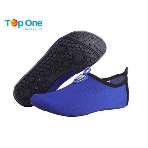 TopOne Aqua chaussures d'eau pieds nus chaussettes de Yoga à séchage rapide chaussures de plage sans lacet pour hommes femmes chaussures de natation - Product Image 1