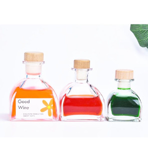 Mini Phong Cách 50Ml 100Ml 150Ml 180Ml 250Ml Rõ Ràng Vuông Thủy Tinh Có Hình Dạng Trà Nước Trái Cây Sữa Nước Giải Khát Chai Với Nút Chai Gỗ Nắp - Product Image 5