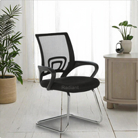 Chaise de bureau ergonomique moderne en maille avec hauteur réglable et pieds pivotants chromés pour utilisation en conférence informatique - Employés et étudiants
