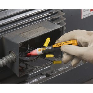 เครื่องทดสอบแรงดันไฟฟ้า Fluke VoltAlert 90-1000 VAC Cat Iii 1000 V หน้าจอ LED เฟสเดียว - Product Image 4