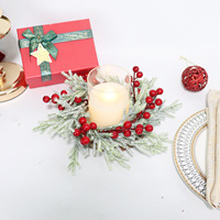 Nouvelle couronne de bougies de Noël rouge aux baies, support de bougie, décoration de chandelier, anneau de feuilles de pin artificielles, décoration de bouteille de vin de table