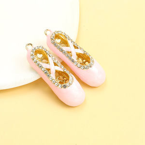 Adorno de diamantes de imitación para <span class=keywords><strong>zapatillas</strong></span> de <span class=keywords><strong>ballet</strong></span>, aleación en tono dorado con esmalte pastel para regalos de recitales de danza - Product Image 4