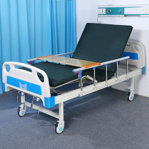 2025 nuevo modelo de cama de <span class=keywords><strong>Hospital</strong></span> Manual con marco reforzado de ajuste de altura suministro durante todo el año para pacientes postrados en cama - Product Image 4