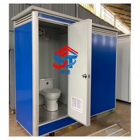 Cabine WC et douche préfabriquée moderne en acier carrelé, mobile et portable, pour usage extérieur, en station balnéaire, dans les lieux touristiques et à usage public