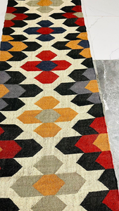 Tapis de couloir en laine et jute tissé à la main |   Tapis de couloir de style Kilim géométrique tribal pour la décoration de sol de maison bohème ou de ferme - Product Image 5