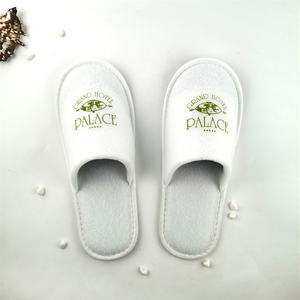 Pantoufles en peluche jetables pour chambre d'invités avec bout fermé souple de luxe pas chères <span class=keywords><strong>5</strong></span> étoiles - Product Image 5