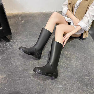 Fabrika doğrudan toptan su geçirmez botlar kadın siyah uyluk yüksek çizmeler kadın tasarımcı yağmur çizmeleri - Product Image 2