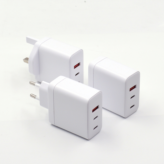 3-Port PD 3.0 65W Fast Charger with SCP/OTP/OVP Protection for Smartphone & Tablet