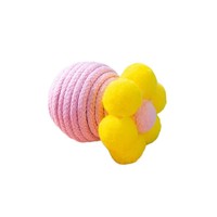 Bola mainan kucing dari tali katun linen dengan lonceng, aman, desain interaktif untuk hiburan mandiri dan mengatasi kebosanan.