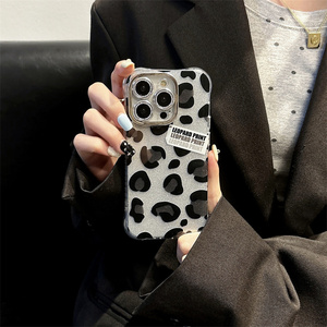 Teléfono móvil de moda con estampado de leopardo brillante de <span class=keywords><strong>Europa</strong></span> y Estados Unidos para IPhone15promax 14pro funda 13 película de lente 12 11 mujeres - Product Image 2