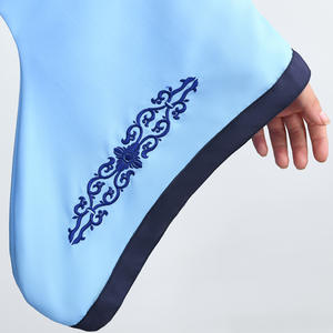 En el Día del Niño, los <span class=keywords><strong>trajes</strong></span> <span class=keywords><strong>de</strong></span> actuación eran Hanfu, <span class=keywords><strong>trajes</strong></span> antiguos y estilo escolar. Los niños y las niñas actuaron en el papel <span class=keywords><strong>de</strong></span> - Product Image 3