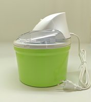 Huishoudelijke Kleine Volautomatische Mini-Ijsmachine, Geschikt Voor Keukens En Kinderen Om Zelfgemaakt Fruitijs Te Maken