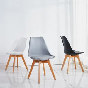 Italienische gepolsterte hölzerne Wohnzimmer möbel Stühle Nordic Plastic Molded Side Chair Restaurant Dining Moderner Tulpen holz stuhl