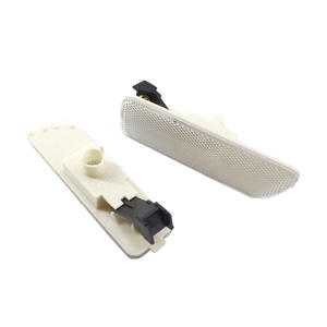 Pare-chocs avant Volkswagen Golf 4, clignotant L021, pièce de rechange en matériau PC - Product Image 1