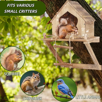 Mangeoire pour écureuils en bois pour l'extérieur avec échelle murale et fixation sur arbre, boîte de nidification extérieure résistante aux intempéries pour écureuils