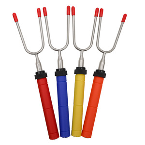 Fourchette de barbecue télescopique en acier inoxydable Chef Season Show, outil de grillade rotatif à 360 degrés pour l'extérieur avec poignée colorée - Product Image 2