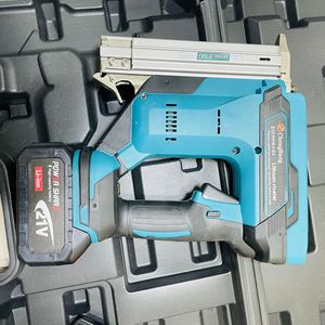 Pistola de Clavos Inalámbrica F30 Recargable sin Escobillas, Clavadora Portátil a Batería, Clavadora de Clavos Brad - Product Image 4