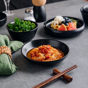 Stoviglie smaltate nere opache personalizzate ciotola per <span class=keywords><strong>piatti</strong></span> in porcellana di forma rotonda stoviglie profonde <span class=keywords><strong>Set</strong></span> di <span class=keywords><strong>piatti</strong></span> per ciotole per alimenti occidentali - Product Image 4