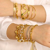 Bracelet en acier inoxydable de créateur avec zircon et perles, design vague en C, plaqué or 18 carats, bijoux de mode pour femmes, bracelets