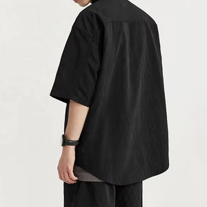 Nouveau logo personnalisé <span class=keywords><strong>chemise</strong></span> unisexe de haute qualité revers mode décontracté ample <span class=keywords><strong>chemise</strong></span> à manches courtes - Product Image 3