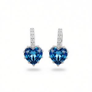 Eleganti orecchini a goccia in cristallo a forma di cuore per donna, romantici, da indossare tutti i giorni, con montatura a griffe, gioielli con strass, in metallo bianco - Product Image 1