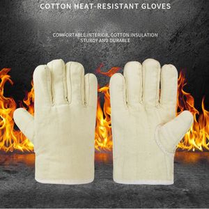 <span class=keywords><strong>Gants</strong></span> industriels résistants à la chaleur, en coton épais, protection contre les hautes températures et les brûlures pour une utilisation au four et au micro-ondes - Product Image 1