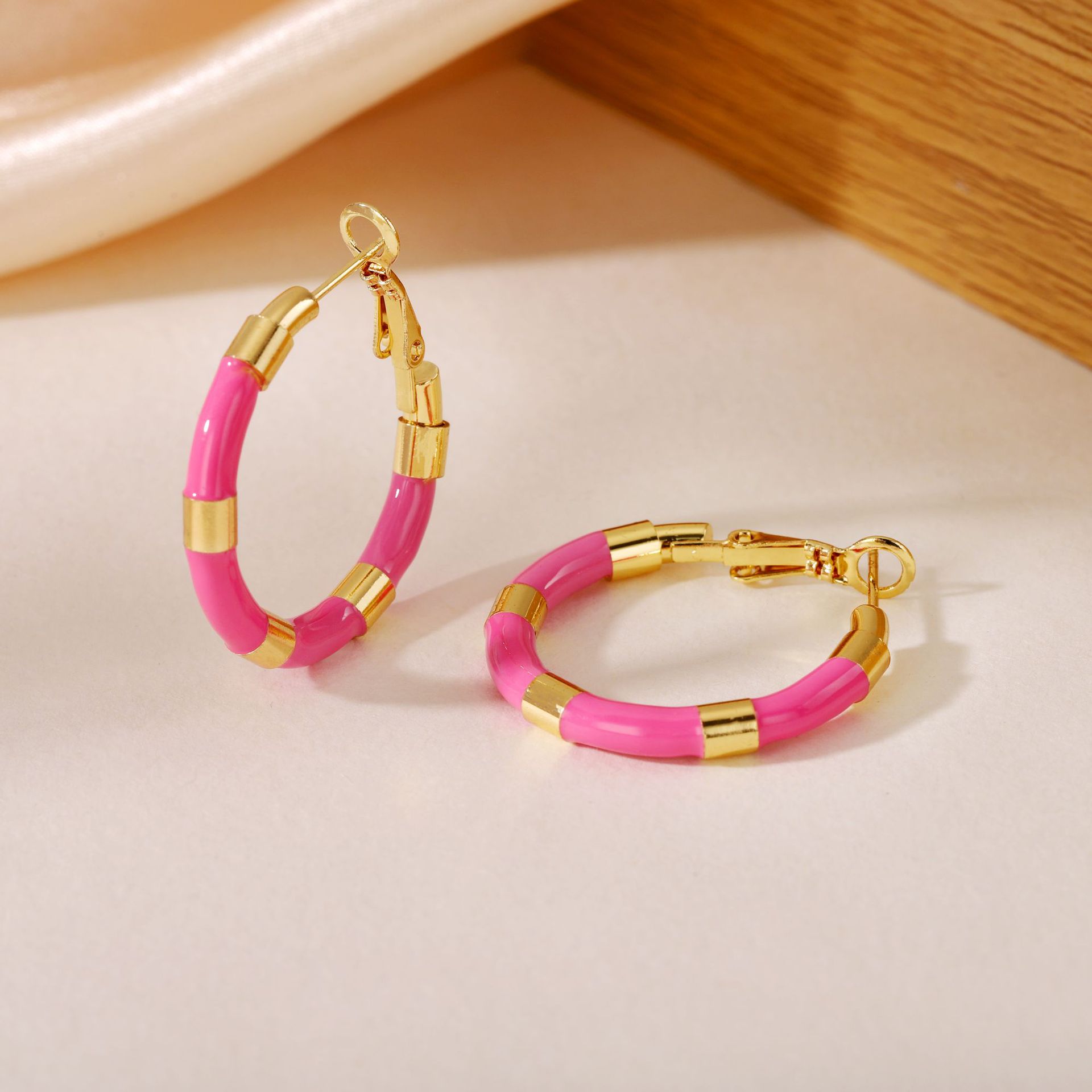 10No. Pink peach glaze