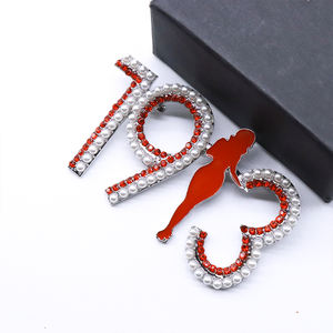 Moda blanco perla rojo Bling piedra incrustada griega DST año de fundación 1913 diseño fortaleza <span class=keywords><strong>se</strong></span>ñora Delta Sigma Theta broche Pin - Product Image 5