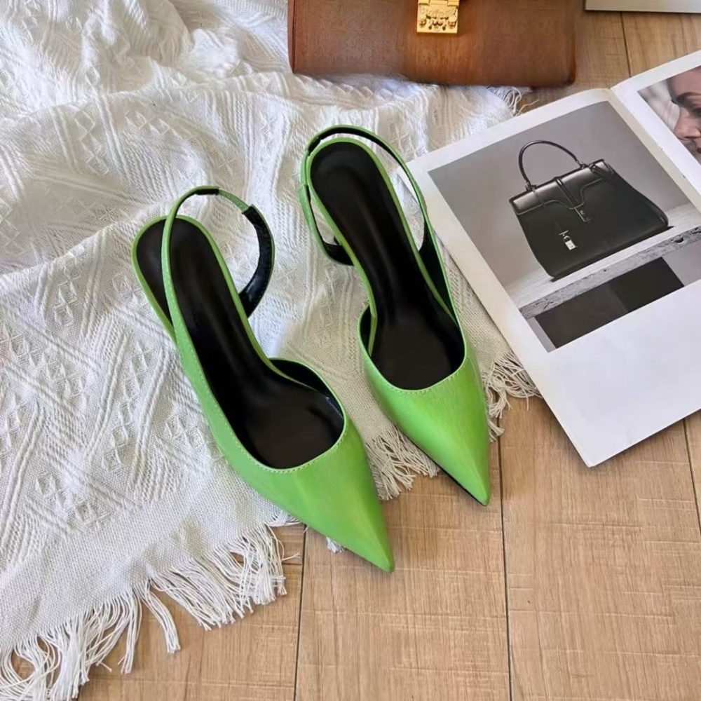 สีเขียว