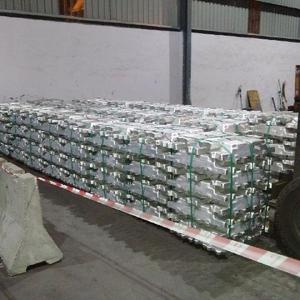 Lingot d'aluminium A8 P1020 99,8 % pur, aluminium primaire, fournisseur indonésien pour la fonderie, l'extrusion et l'utilisation industrielle - Product Image 3