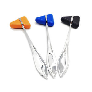 Martillo de percusión triangular Medco de acero inoxidable, herramienta de diagnóstico para examen neurológico y uso ortopédico - Product Image 3