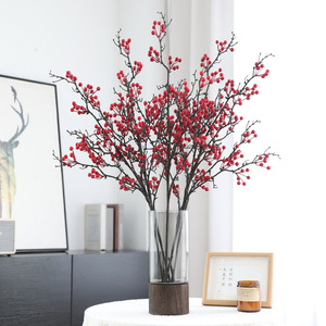 Bouquet de fleurs artificielles Holly Red Berry Fortune Fruit, 60 cm de haut, décoration de simulation réaliste pour la maison, le salon, décoration du Nouvel An - Product Image 1