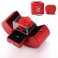 Boîte à bijoux en forme de cœur rouge pour la Saint-Valentin - Boîte de rangement pour fleurs préservées en forme de pomme pour un cadeau de bague