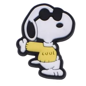 Kostum aksesori kartun hiasan sepatu Snoopys
