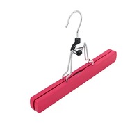 Logo personnalisé perruque extension de cheveux noir blanc cintre en bois avec crochet en métal Clip sac personnalisé extension de cheveux sac et cintre