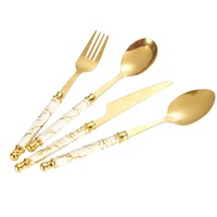 Ensemble de couverts en acier inoxydable (couteau, fourchette, cuillère) pour la table de fête, design rétro de luxe léger, finition polie à l'eau, motif couteau à steak