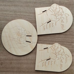 Bracelet commémoratif de naissance de bébé Plaque gravée en bois contreplaqué écologique fait à la main Cadeau pour la décoration murale de la maison Modèle Uionen 5748 - Product Image 3