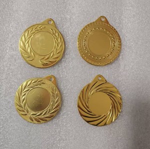 Medallas <span class=keywords><strong>de</strong></span> nuevo estilo, <span class=keywords><strong>compra</strong></span> económica, medalla en oferta con colores oro, plata y <span class=keywords><strong>bronce</strong></span>, tamaño personalizado, entrega rápida - Product Image 5