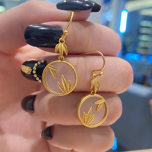 Orecchini a Perno E2169 in Oro con Design Vegetale, Montatura a Castone, Unisex, Classici per Uso Quotidiano - Product Image 4