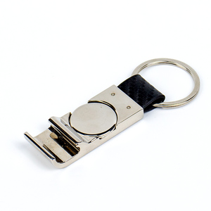 Llavero Abridor de Botellas Minimalista de Acero Inoxidable, Resistente al Agua, con Grabado Láser y Acabado Antiguo - Product Image 5