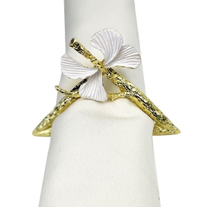 Elegante portatovagliolo in metallo placcato <span class=keywords><strong>oro</strong></span> con Design floreale per feste - Product Image 6