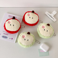 Monedero de peluche con cremallera en forma de mini bolsa, diseño de fruta de dibujos animados, funda suave para auriculares con llavero, bonito.
