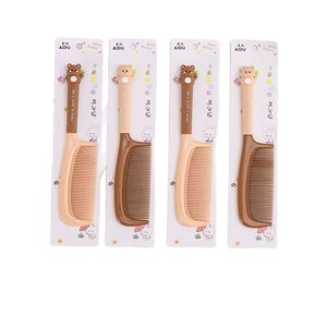 Peine para el cabello de dibujos animados AISHU con cabeza de oso, peine de masaje portátil para niñas y estudiantes - Product Image 1
