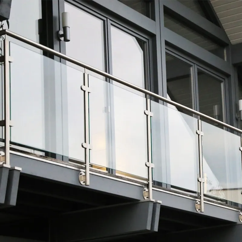 最新製品ガラス手すりデザインステンレス鋼304屋内手すりシステム階段手すり