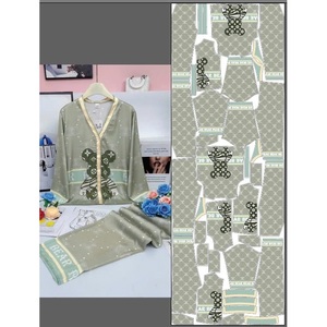 Pijamas de Seda Satén 100% Transpirables y Cómodos, Ropa de Dormir con Estampado por Transferencia de Calor, para Todo el Verano, 120-150 GSM, Vietnam, Personalizable - Product Image 4